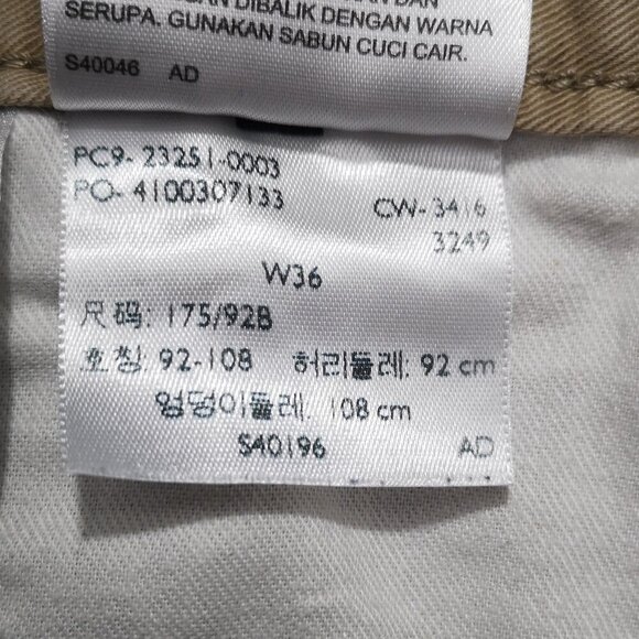 Levi Strauss & Co. Men's Size 36 Zipper & Button Closure Cargo Shorts - Picture 9 of 16